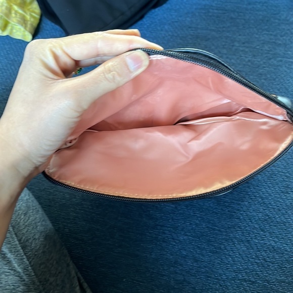 Makeup bag - Picture 3 of 3